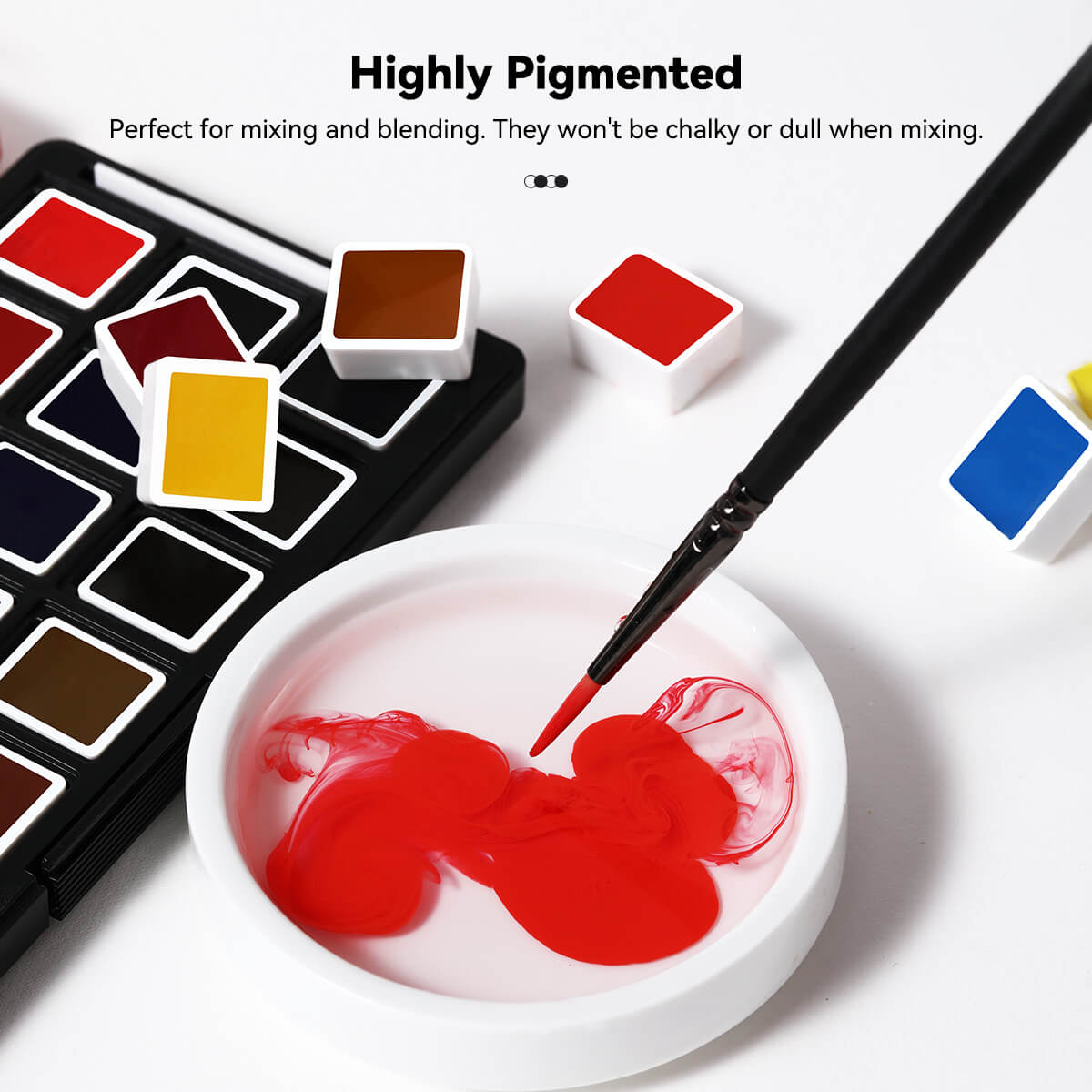 Paul Rubens 24 Vibrant Colors Half Pans with Portable Watercolor Palette